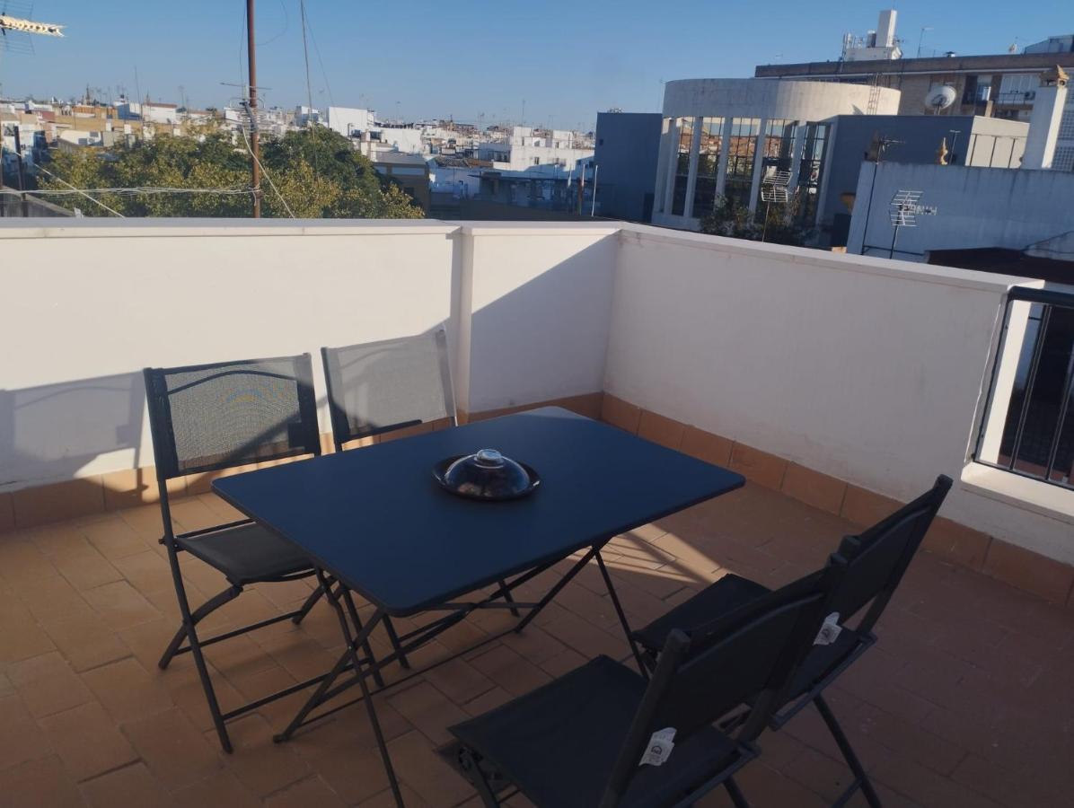 Atico Aire De Triana Appartement Sevilla Buitenkant foto