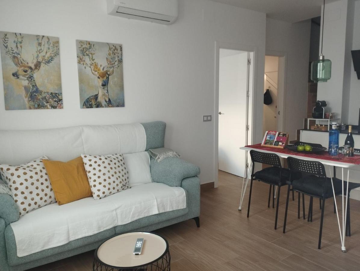 Atico Aire De Triana Appartement Sevilla Buitenkant foto