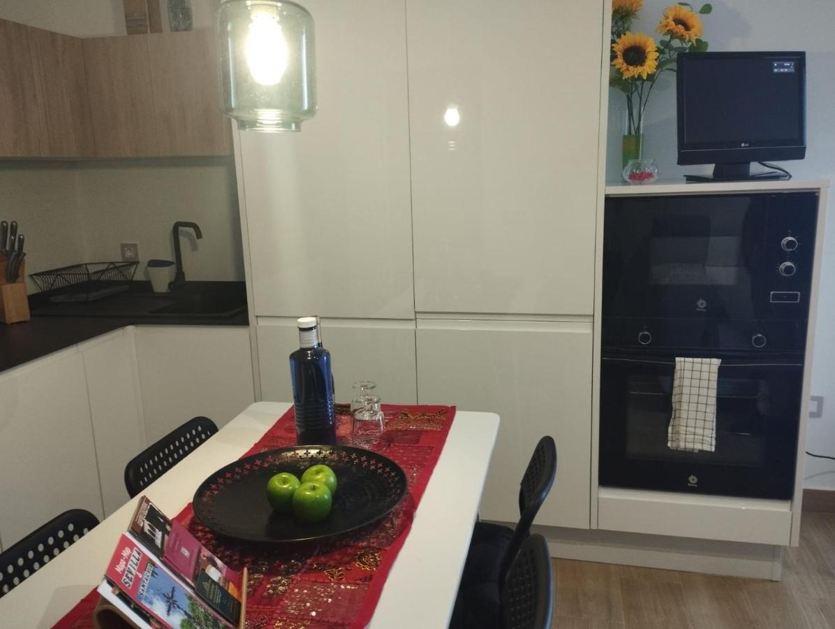 Atico Aire De Triana Appartement Sevilla Buitenkant foto