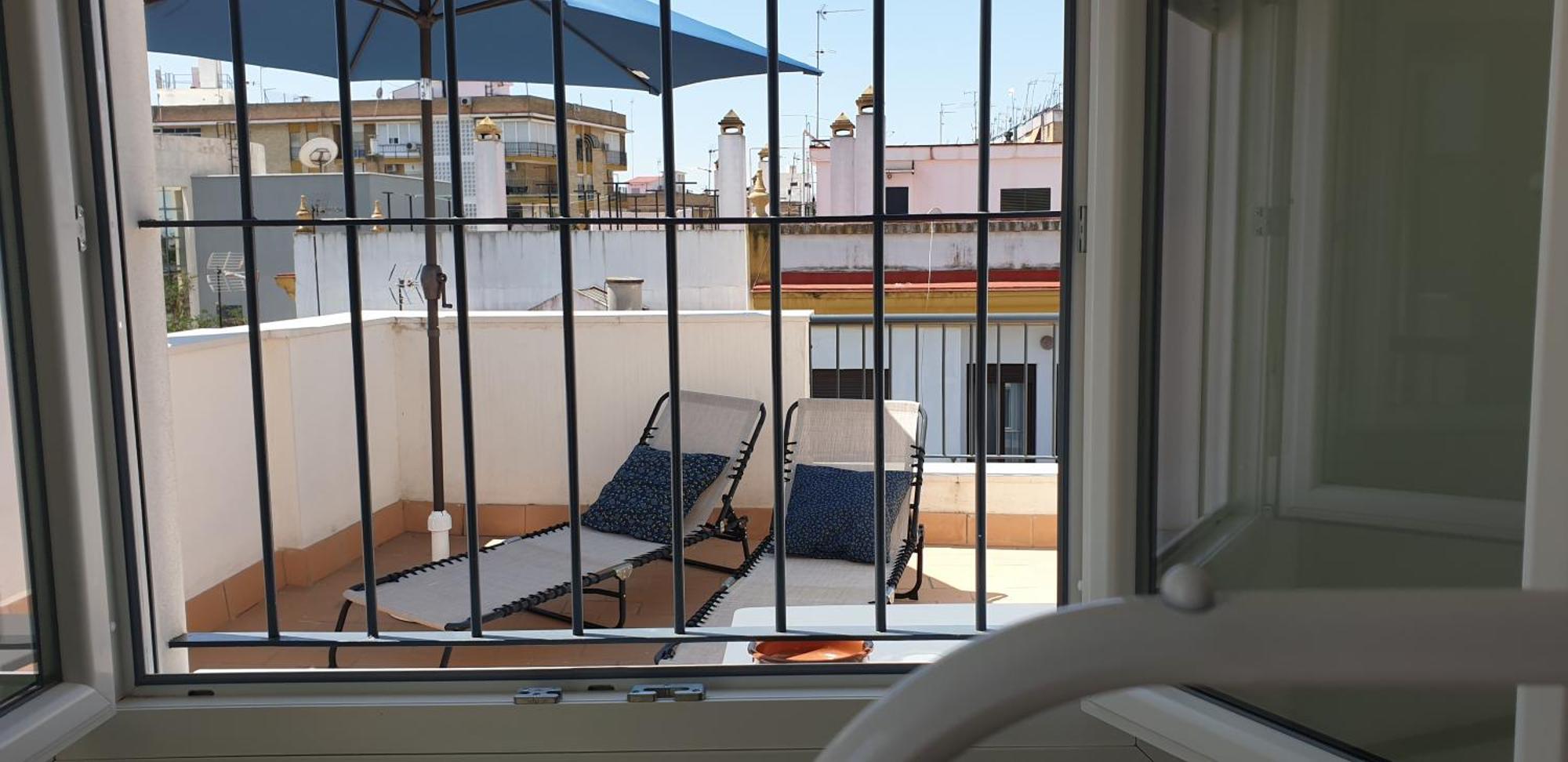Atico Aire De Triana Appartement Sevilla Buitenkant foto